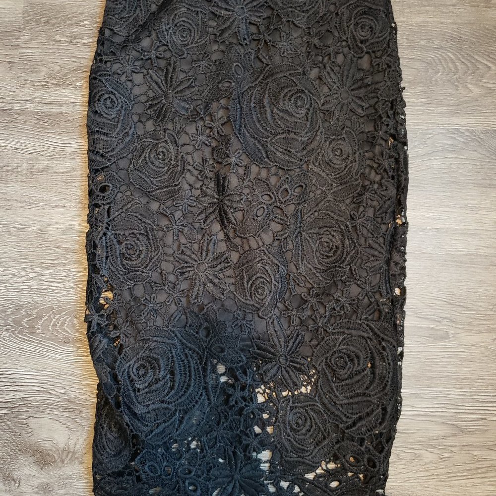 Pencil lace skirt